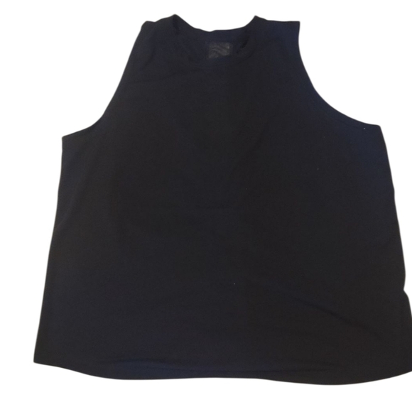 Old Navy Active Black Mesh Inset Tank Top Size L - Picture 2 of 3
